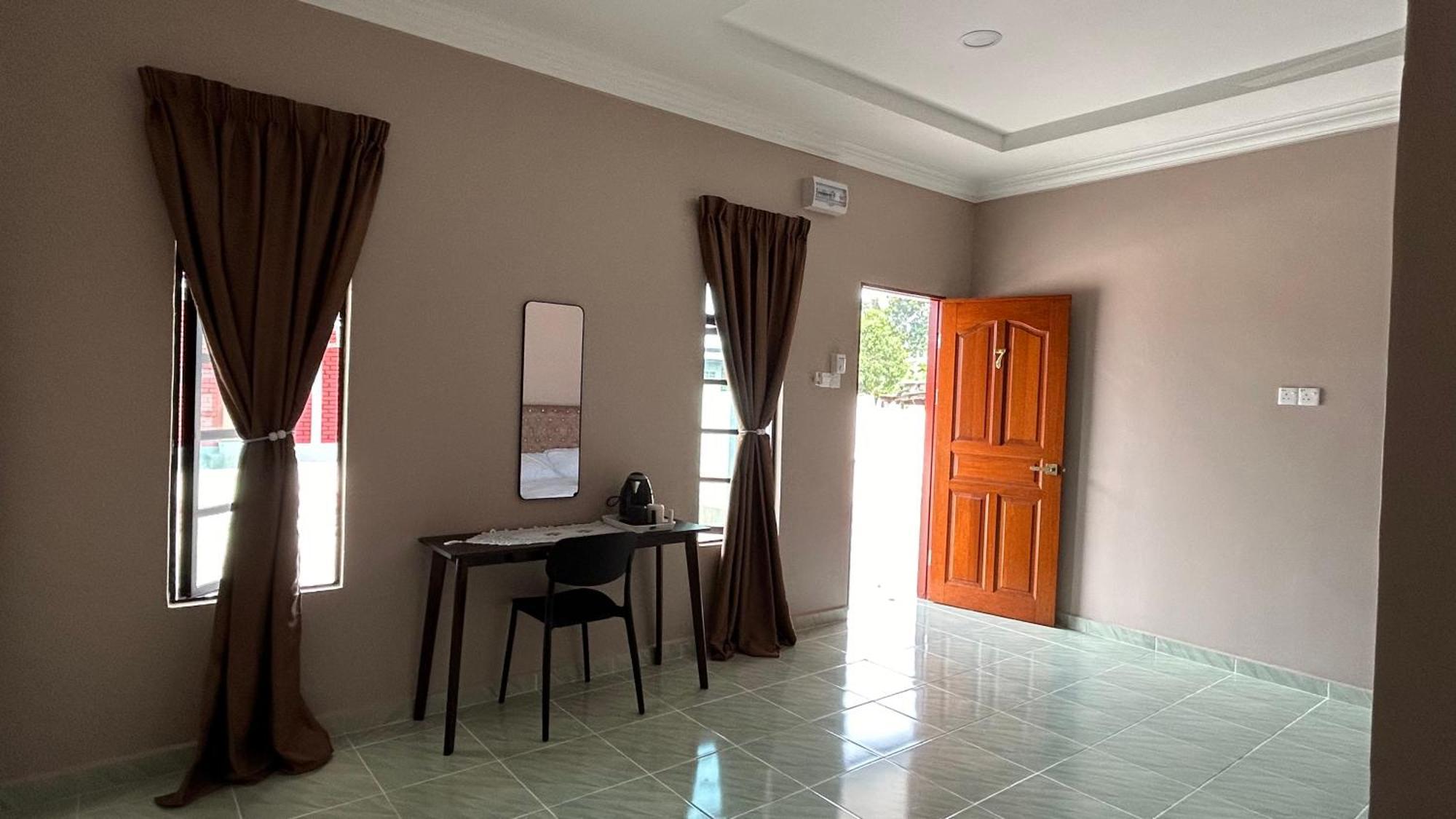 Sasuka Chalet Pantai Pandak Kuala Terengganu Buitenkant foto