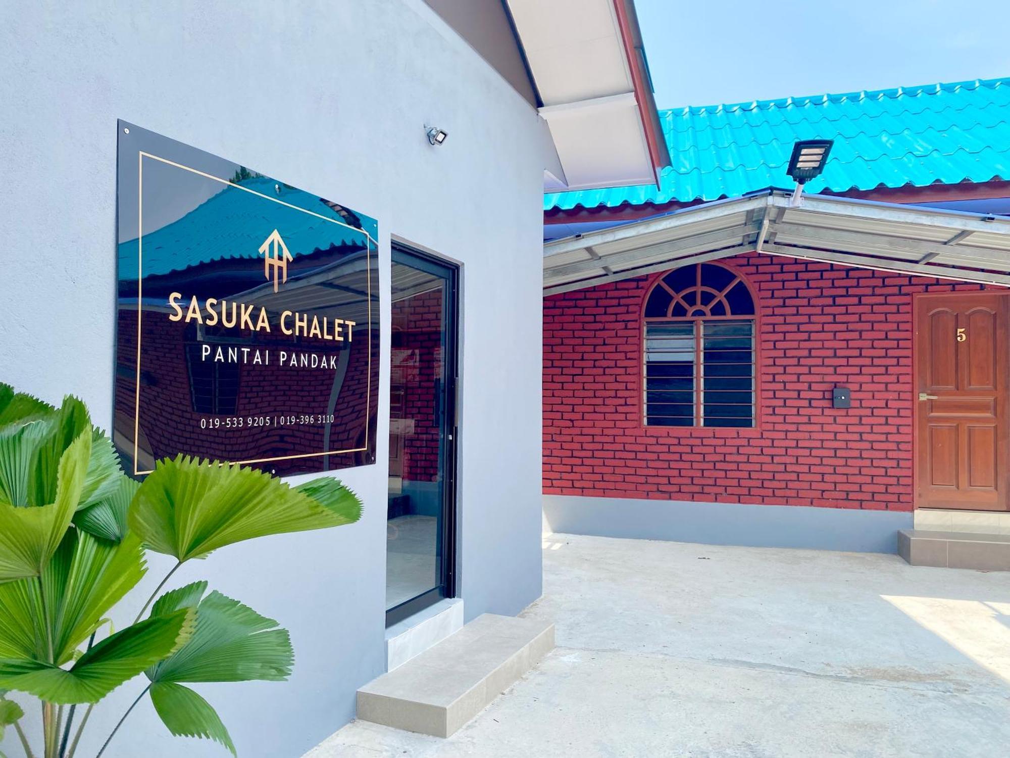 Sasuka Chalet Pantai Pandak Kuala Terengganu Buitenkant foto